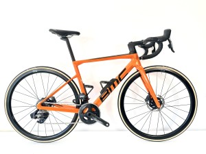 BMC Teammachine SLR01 Three SRAM Force AXS – 7,69 kg – DT Swiss PRC 1650 – rozmiar 51