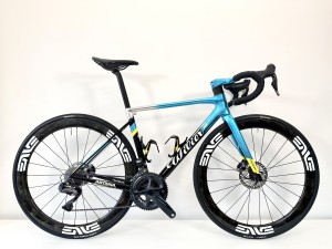 Wilier Zero SLR Astana Pro Team – Ultegra Di2, AIR50KC 50 mm, 7,5 kg
